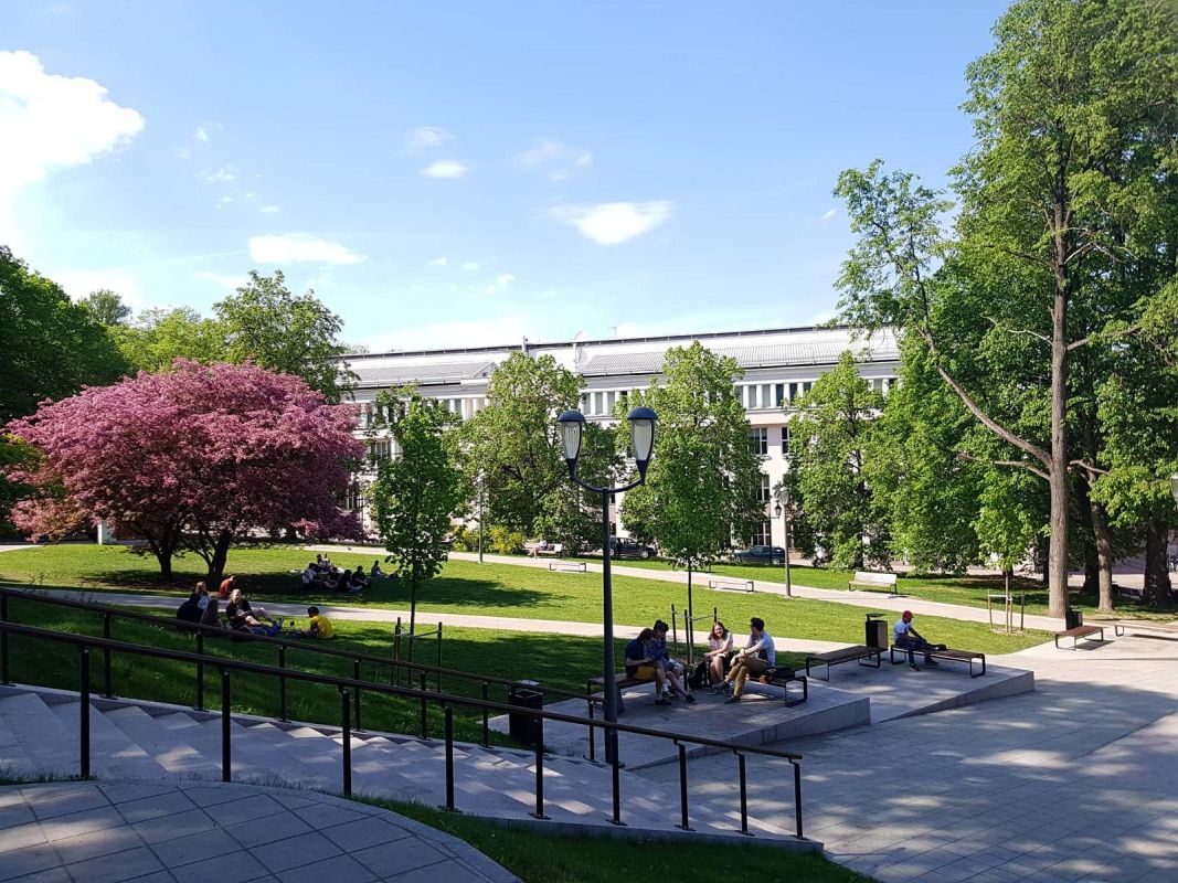 Памятник Николаю Пирогову