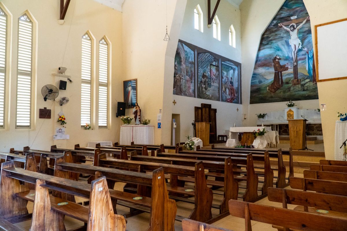 Церковь Святого Франциска Ассизского, Бэ-Лазар