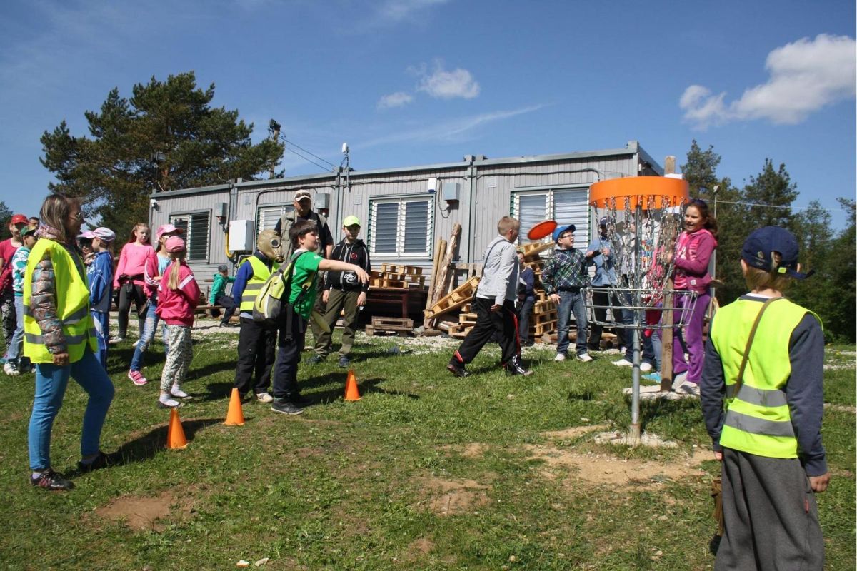 Площадка для игры в Диск-Гольф в Äkkeküla