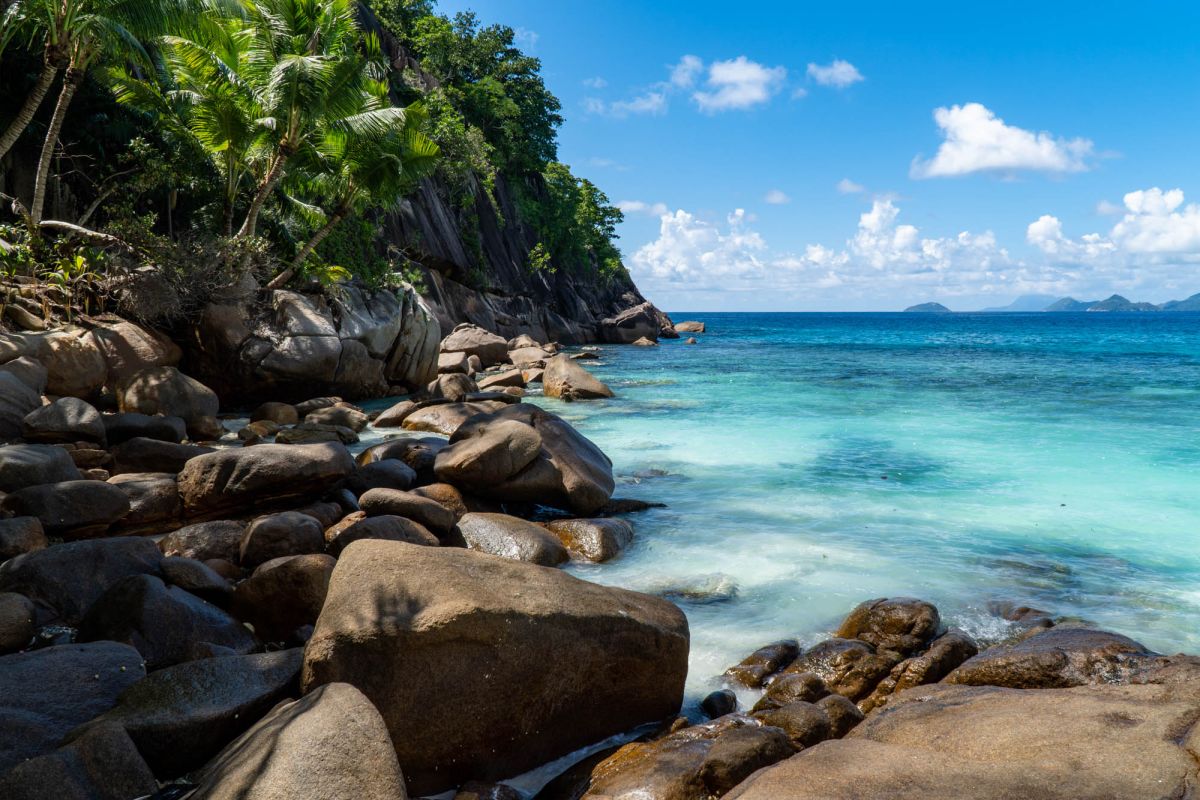 Пляж Петит Анс, Маэ