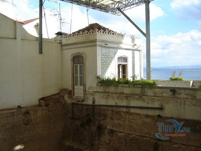 Музей Римского Театра в Лиссабоне