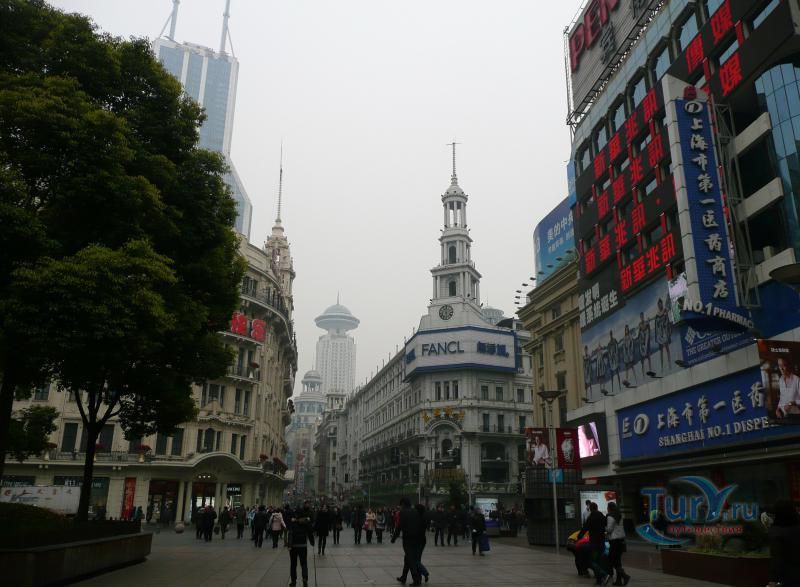 Улица Нанкинлу в Шанхае