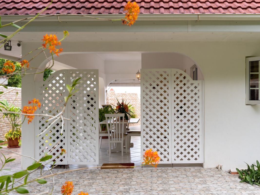 Ixora Villa Self-catering Establishment