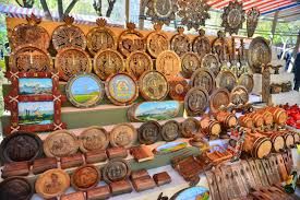 Рынок Вернисаж