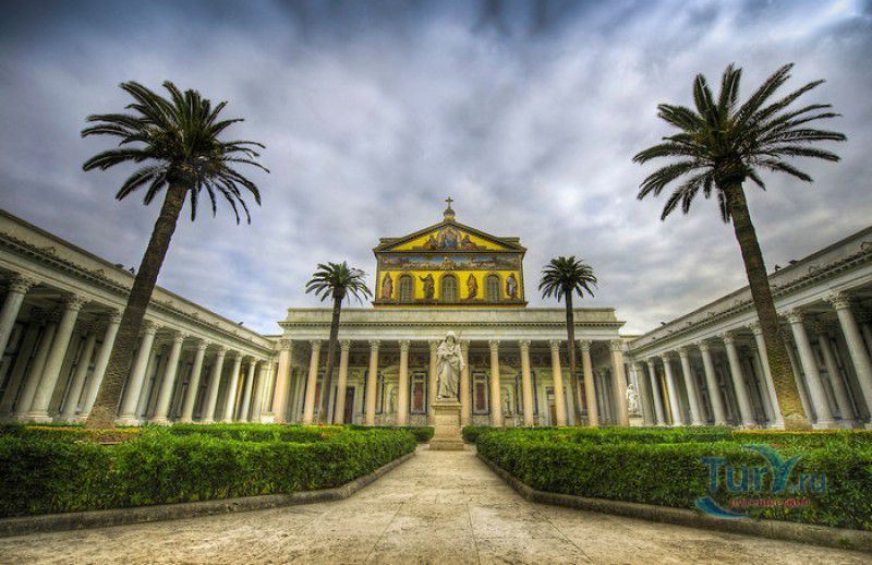 Базилика Сан Паоло Фуори Ле Мура (Базилика Святого Павла За Городскими Стенами)