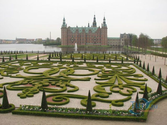 Дворец Фреденсборг