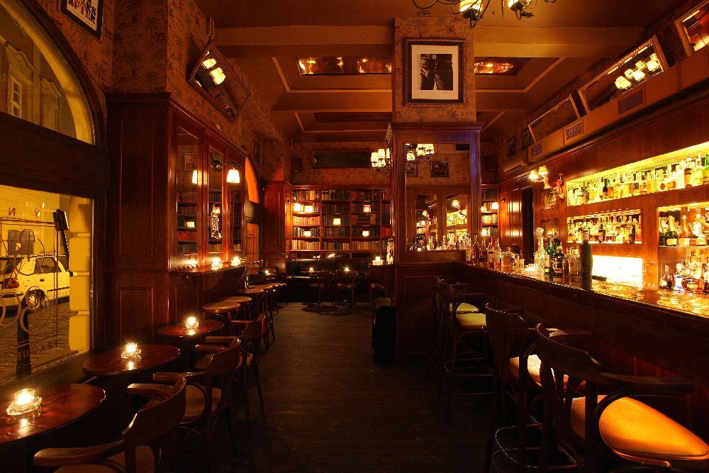 Týnská Bar and Books