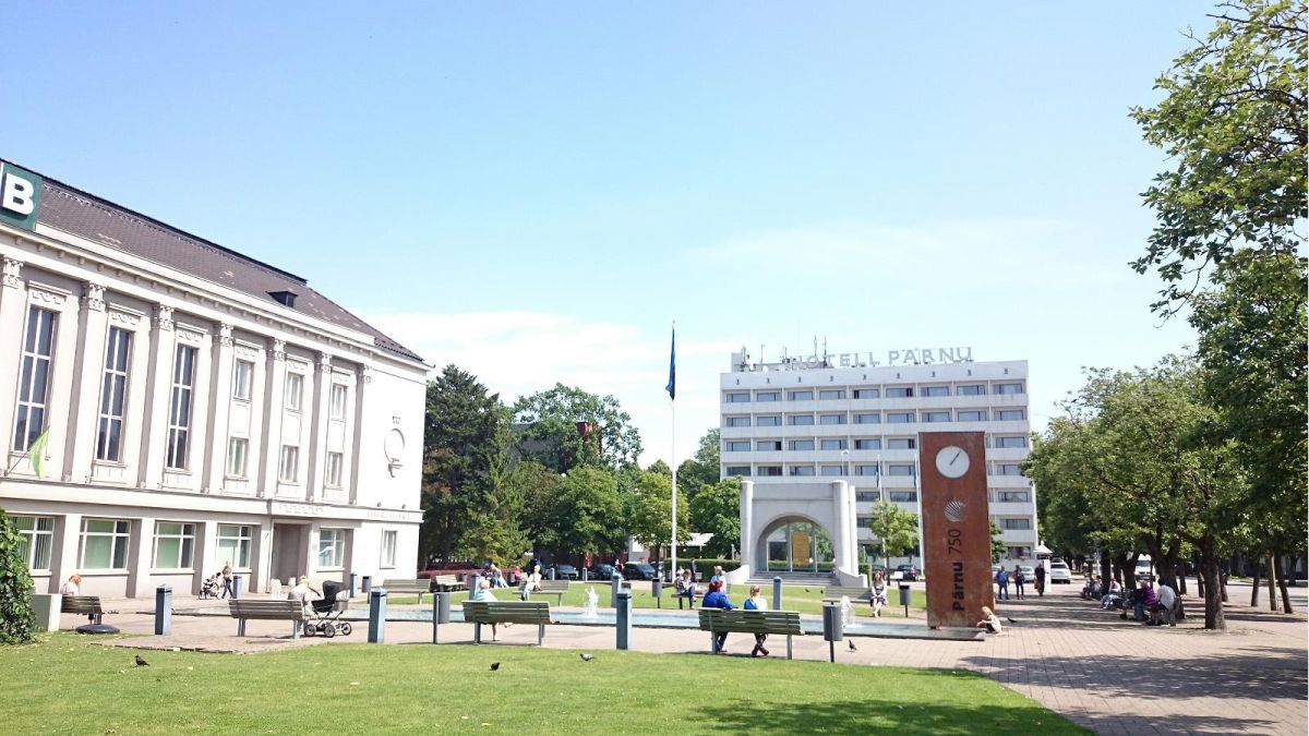 Монумент в честь провозглашения независимости Эстонской Республики