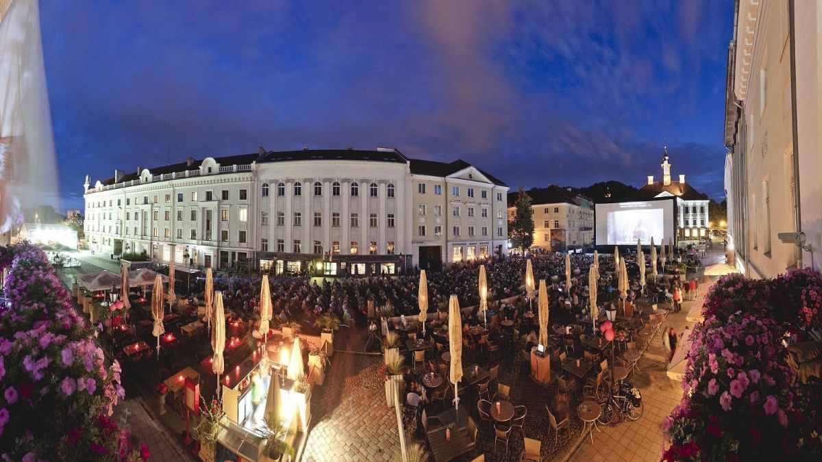 Тартуская Ратушная площадь