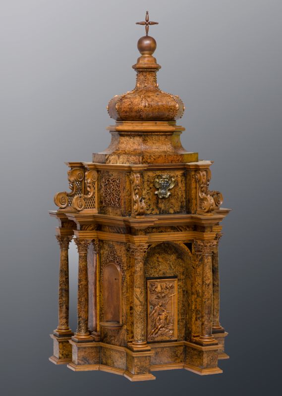 Выставка ИСКУССТВО, ЖИЗНЬ в музее декоративно-прикладного искусства