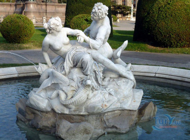 Площадь Марии Терезии