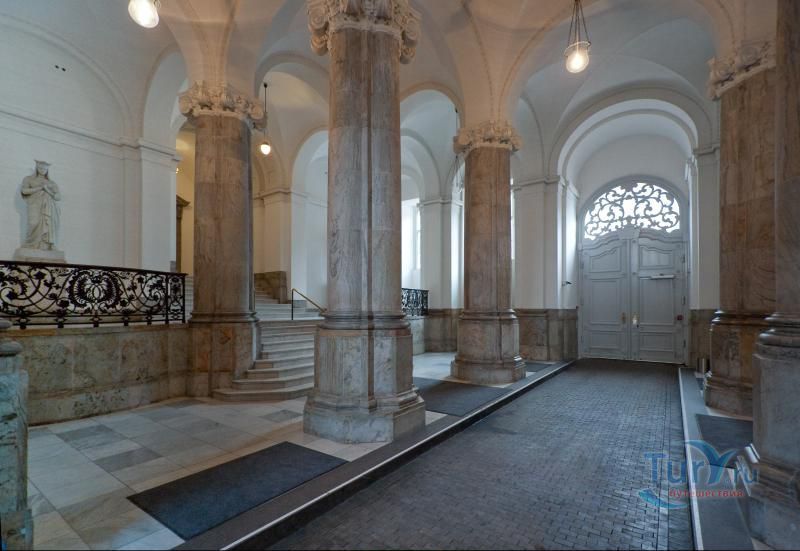 Дворец Кристиансборг