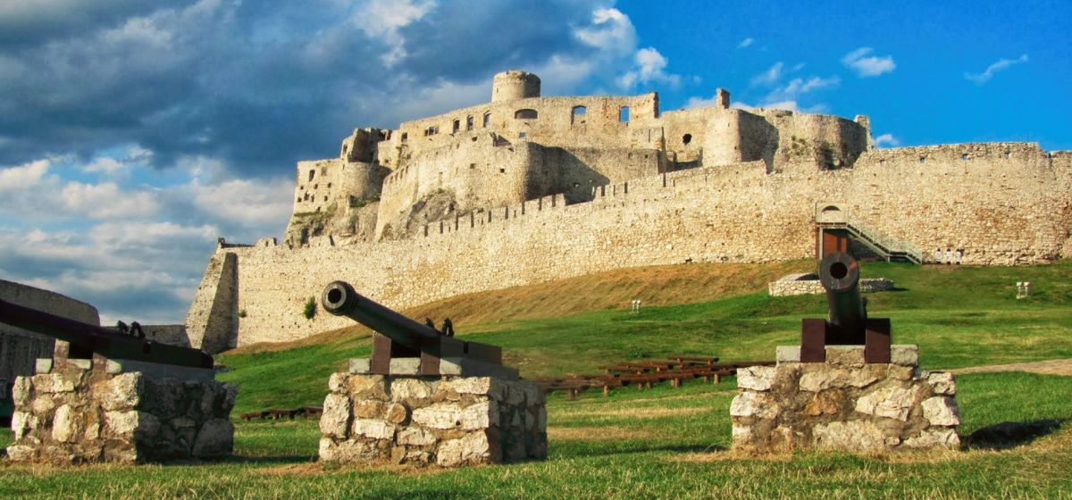 Замок Спишский Град