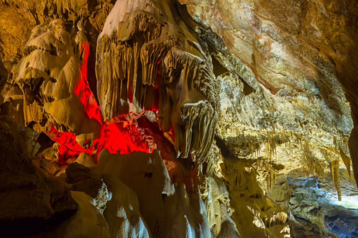 Новоафонская Пещера