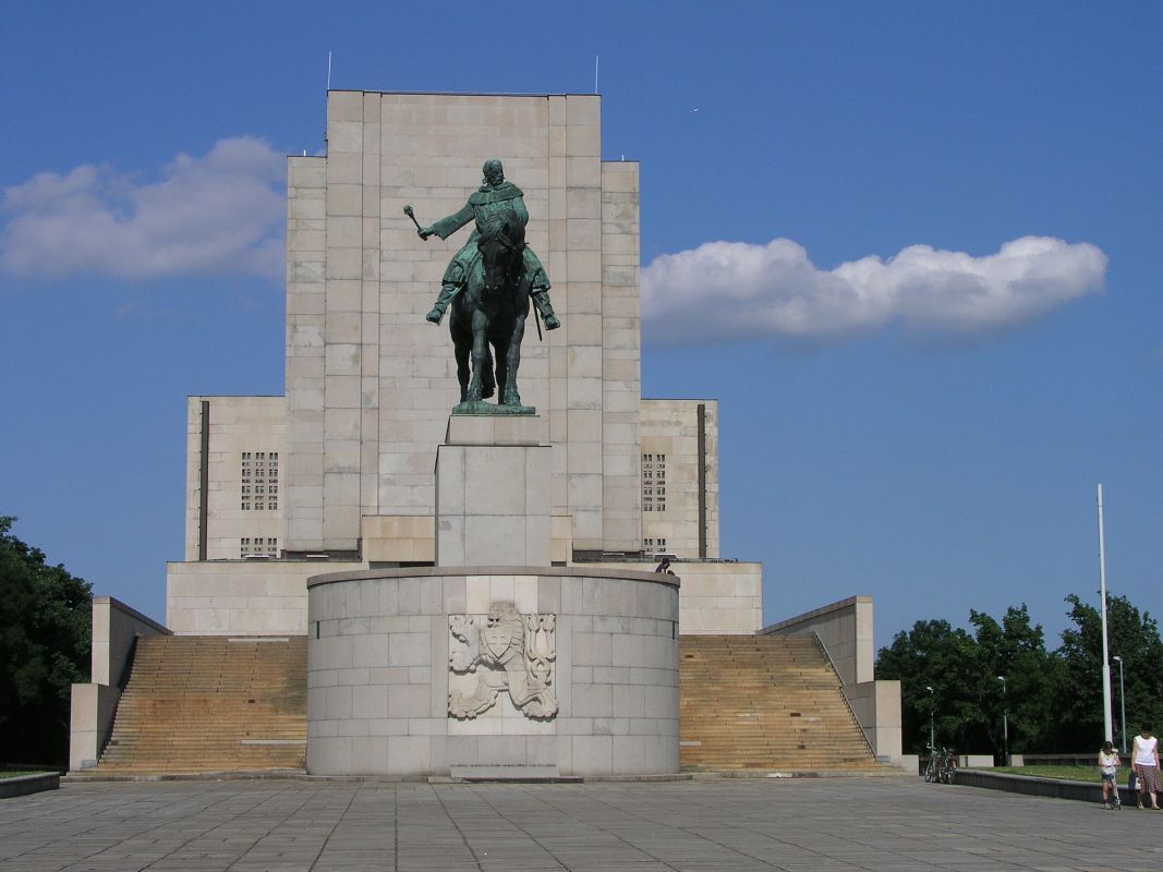 Статуя Яна Жижки