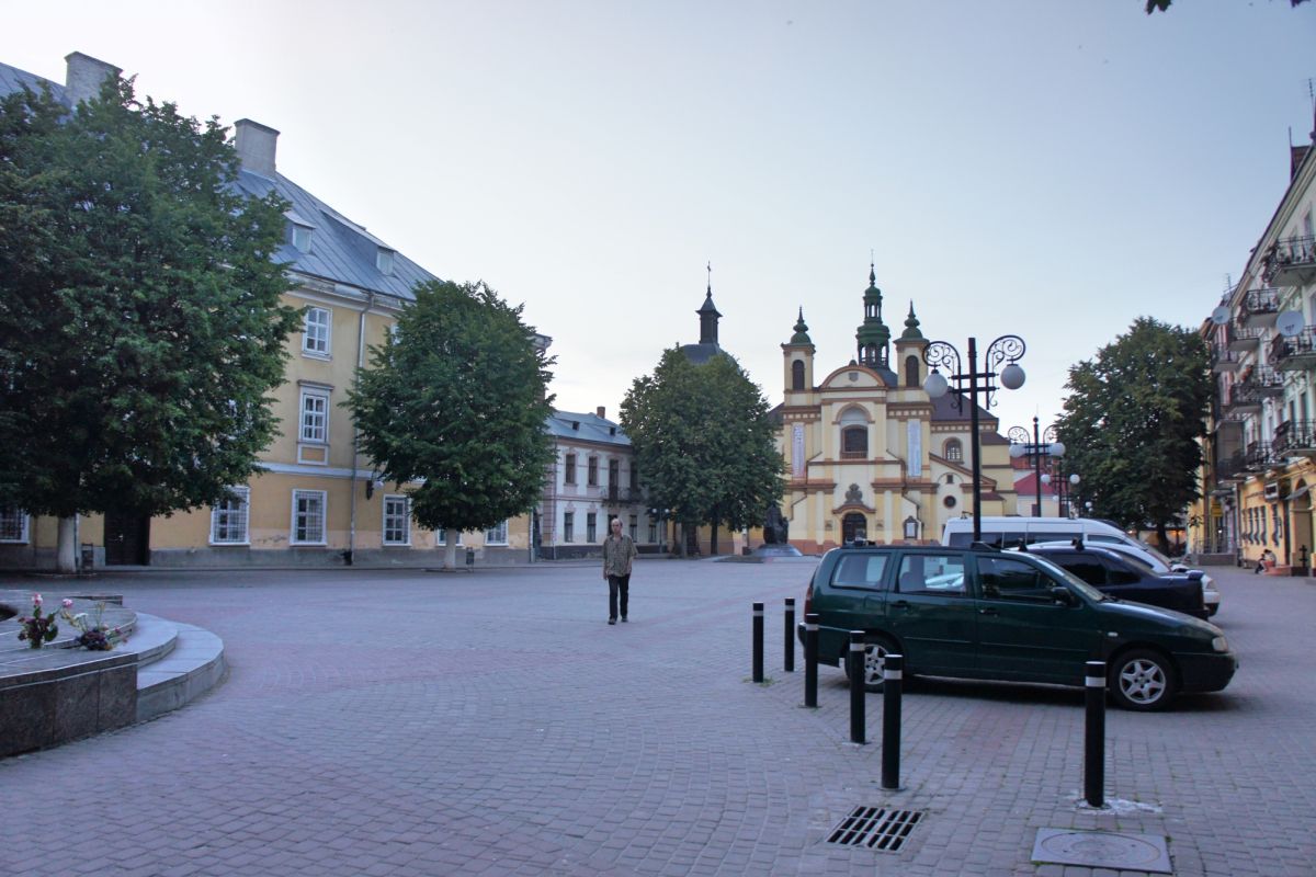 Площадь Шептицкого