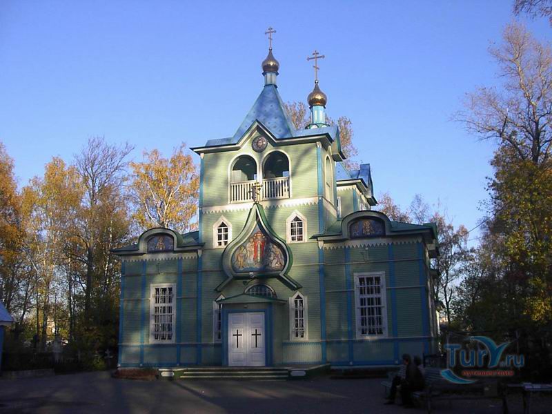 Церковь Серафима Саровского на Серафимовском кладбище 