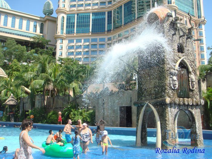 Парк развлечений Sunway Lagoon Theme Park Kuala Lumpur