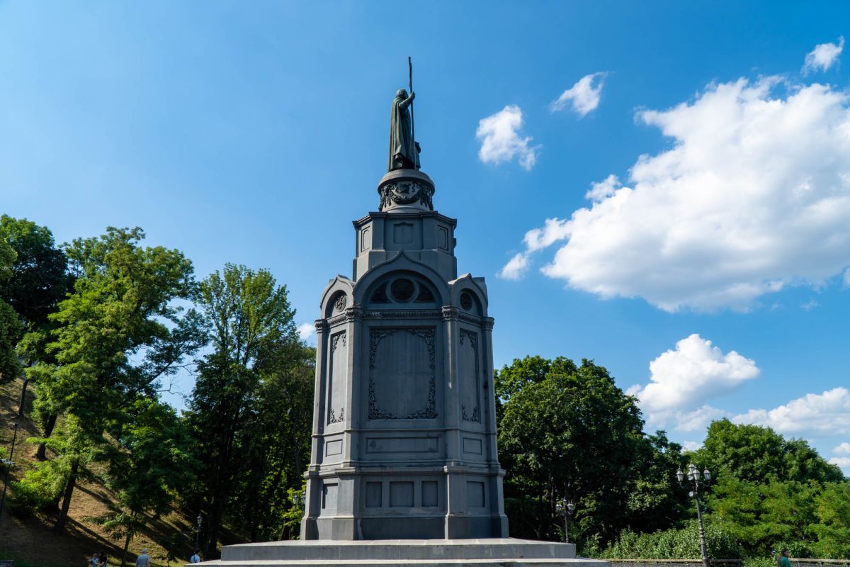 Памятник Владимиру Великому