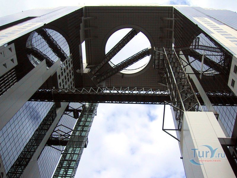 Здание Умеда Скай