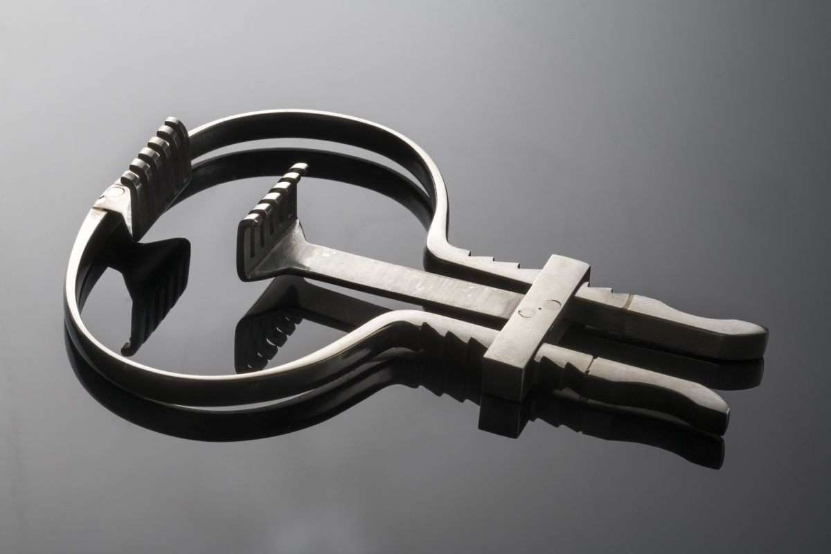 Выставка ИСКУССТВО, ЖИЗНЬ в музее декоративно-прикладного искусства