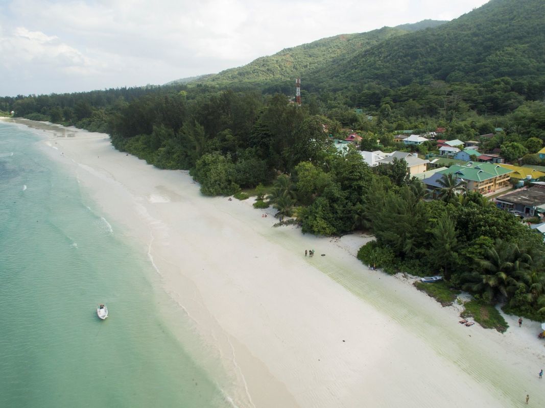 Пляж Анс Вольбер и Кот-д'Ор