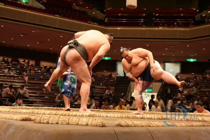 Спортивная арена сумо - Рюгоку Кокугикан