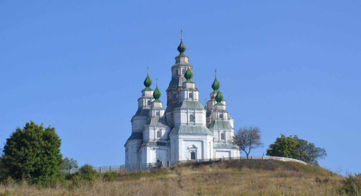 Покровская церковь в селе Плешивец