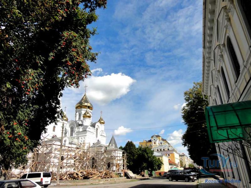 Кафедральная улица