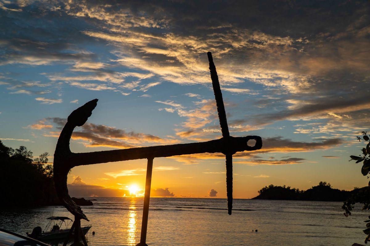 Баи Лазар Паблик Бич